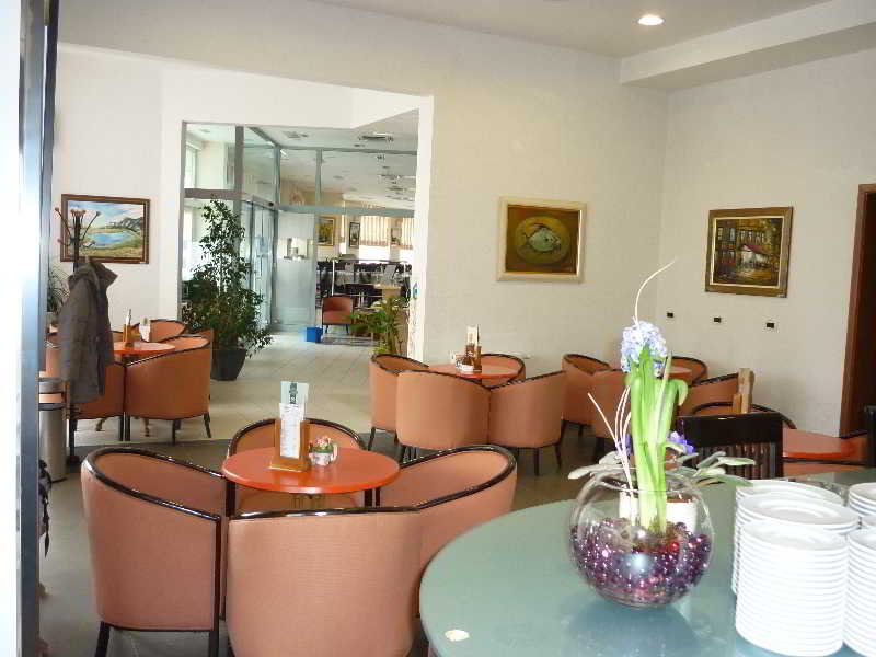 Hotel PARK image 2