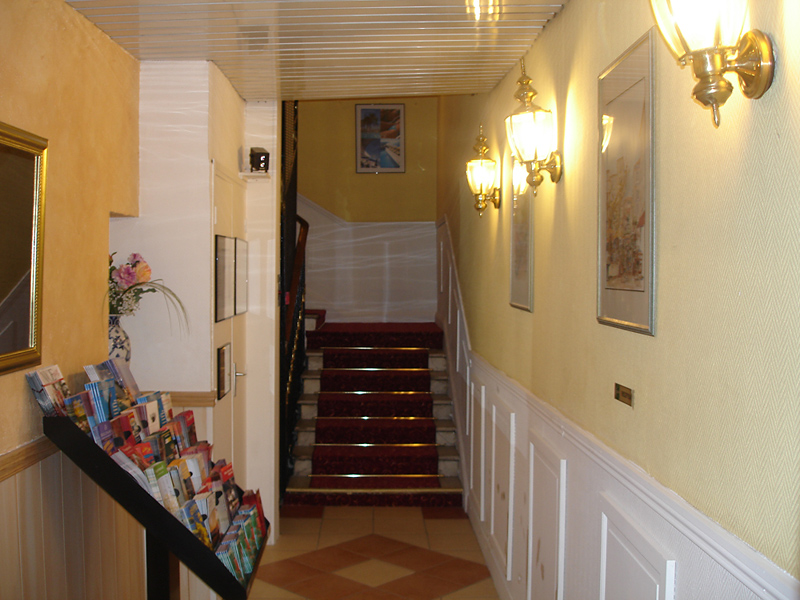 Le Seize Nice image 1