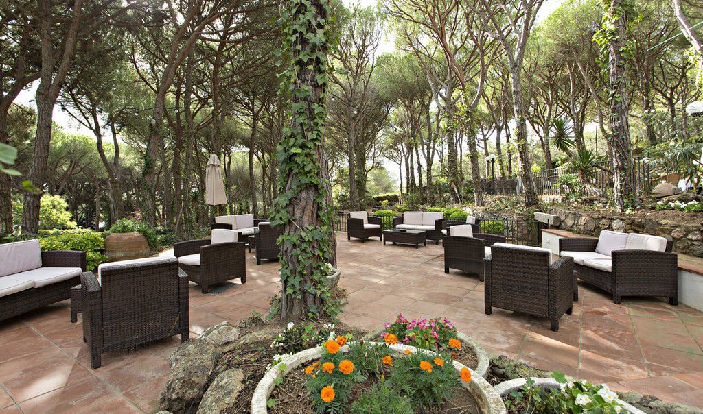 Hotel Garbí image 3