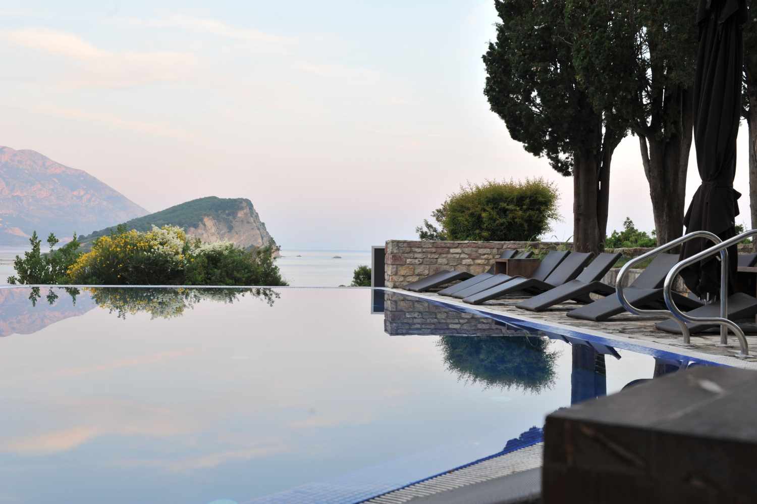 Avala Resort & Villas image 1