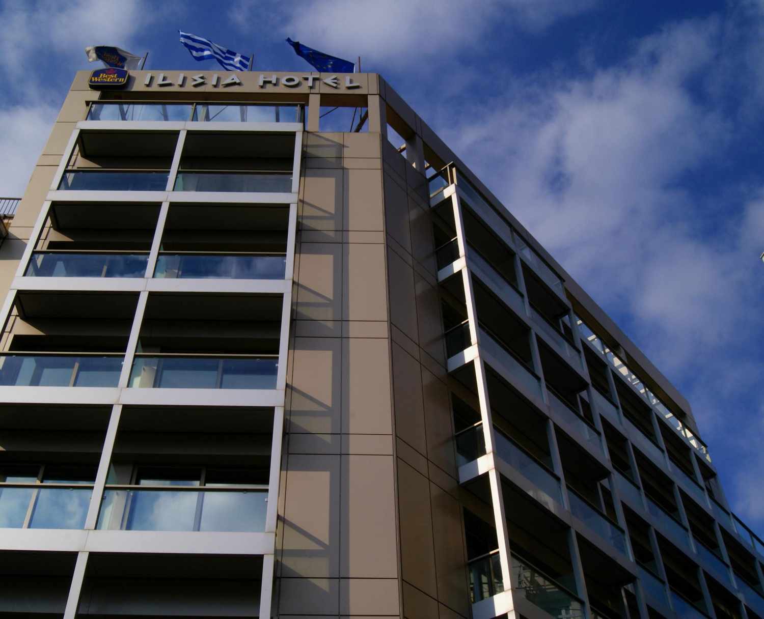 Ilisia Hotel image 2