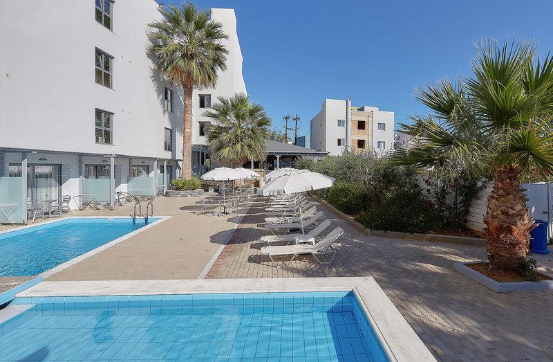 Pollis Hotel in Hersonissos - foto 3