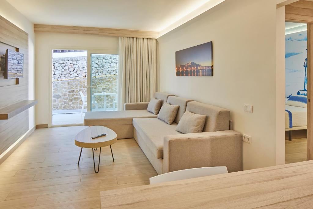 Sol Bahía Ibiza Suites foto 7