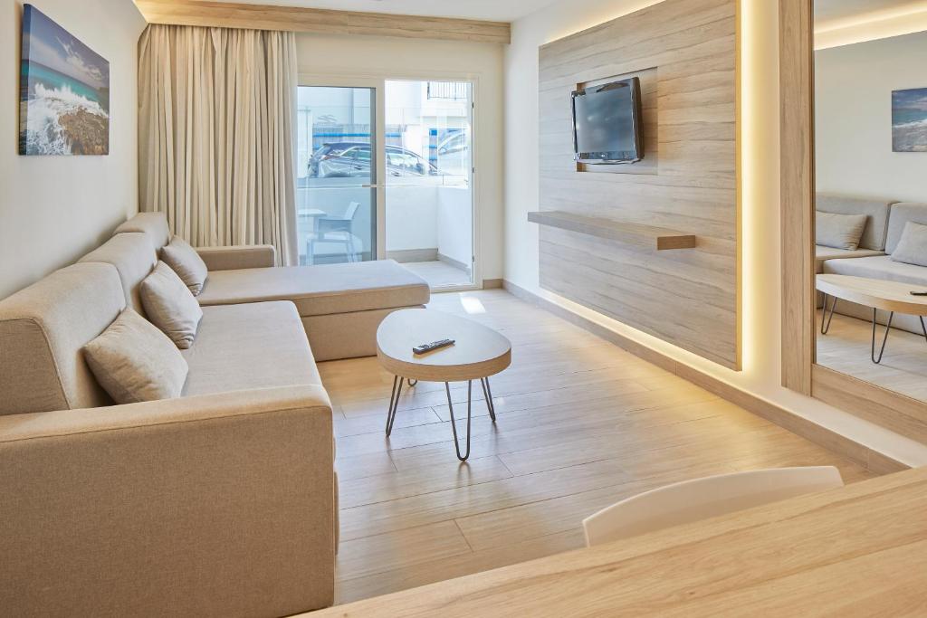 Sol Bahía Ibiza Suites foto 10