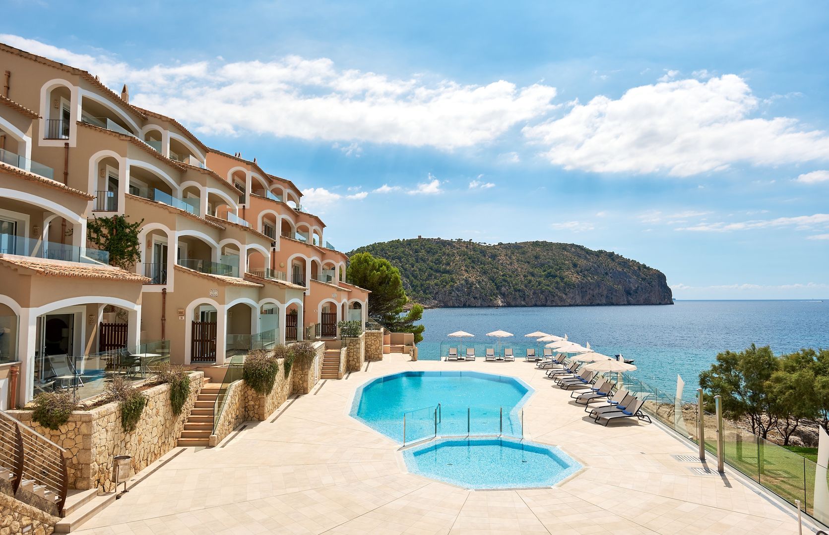 Bahia Suites image 0