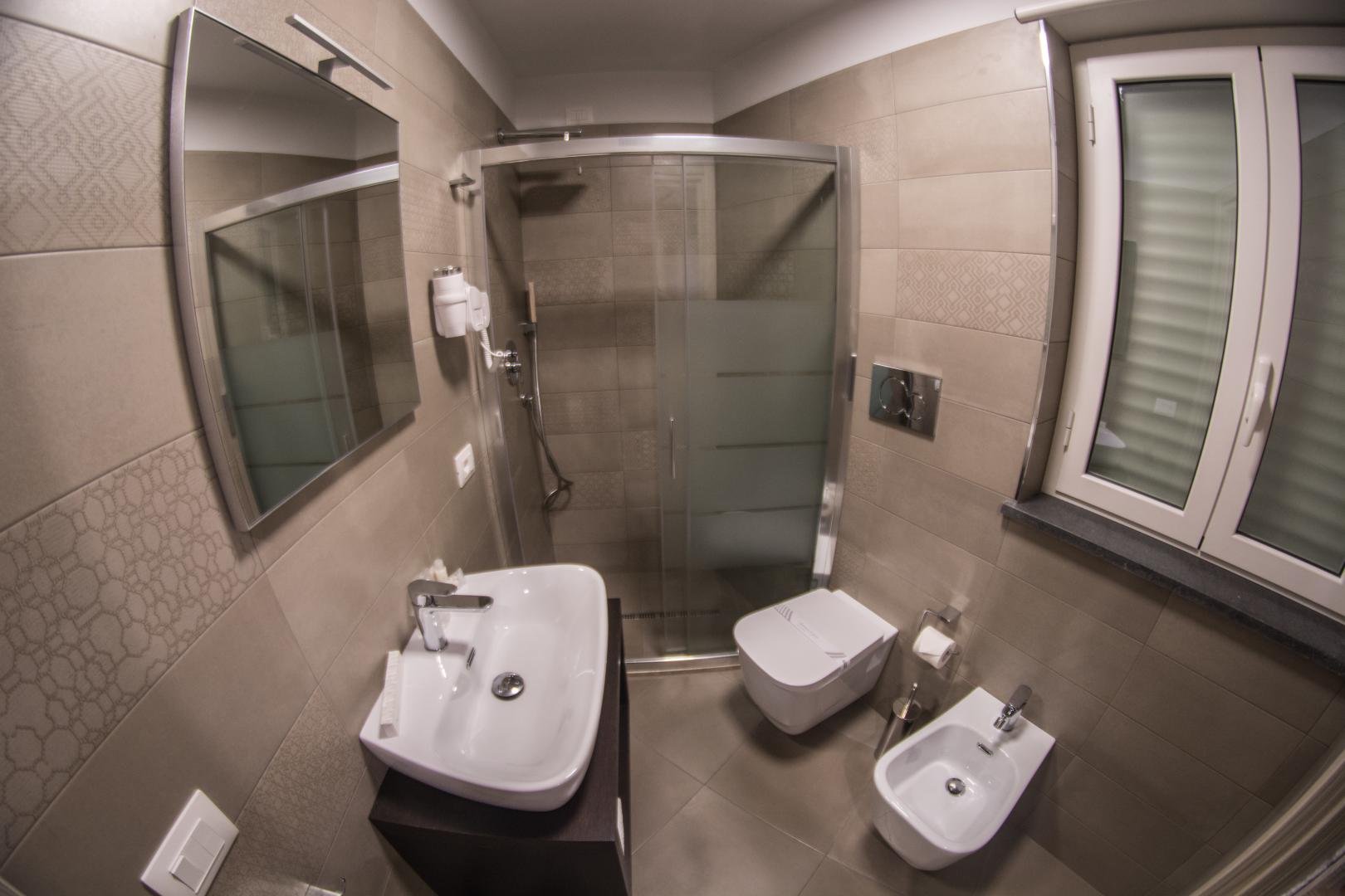 8 Room foto 17