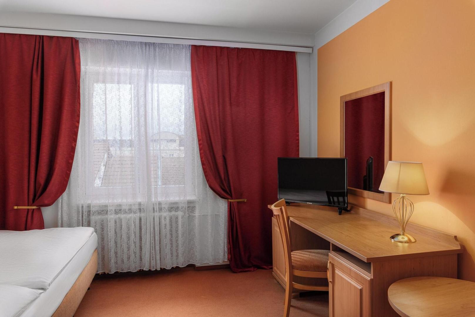 Lazensky Hotel Savoy foto 2