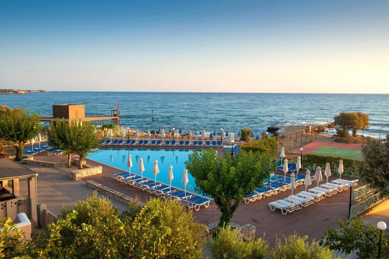 Silva Beach Hotel in Hersonissos - foto 2