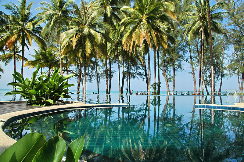 OUTRIGGER Khao Lak Beach Resort image 3