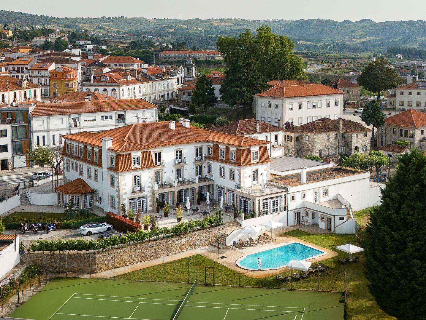 Forrester Essence Douro Hotel image 3