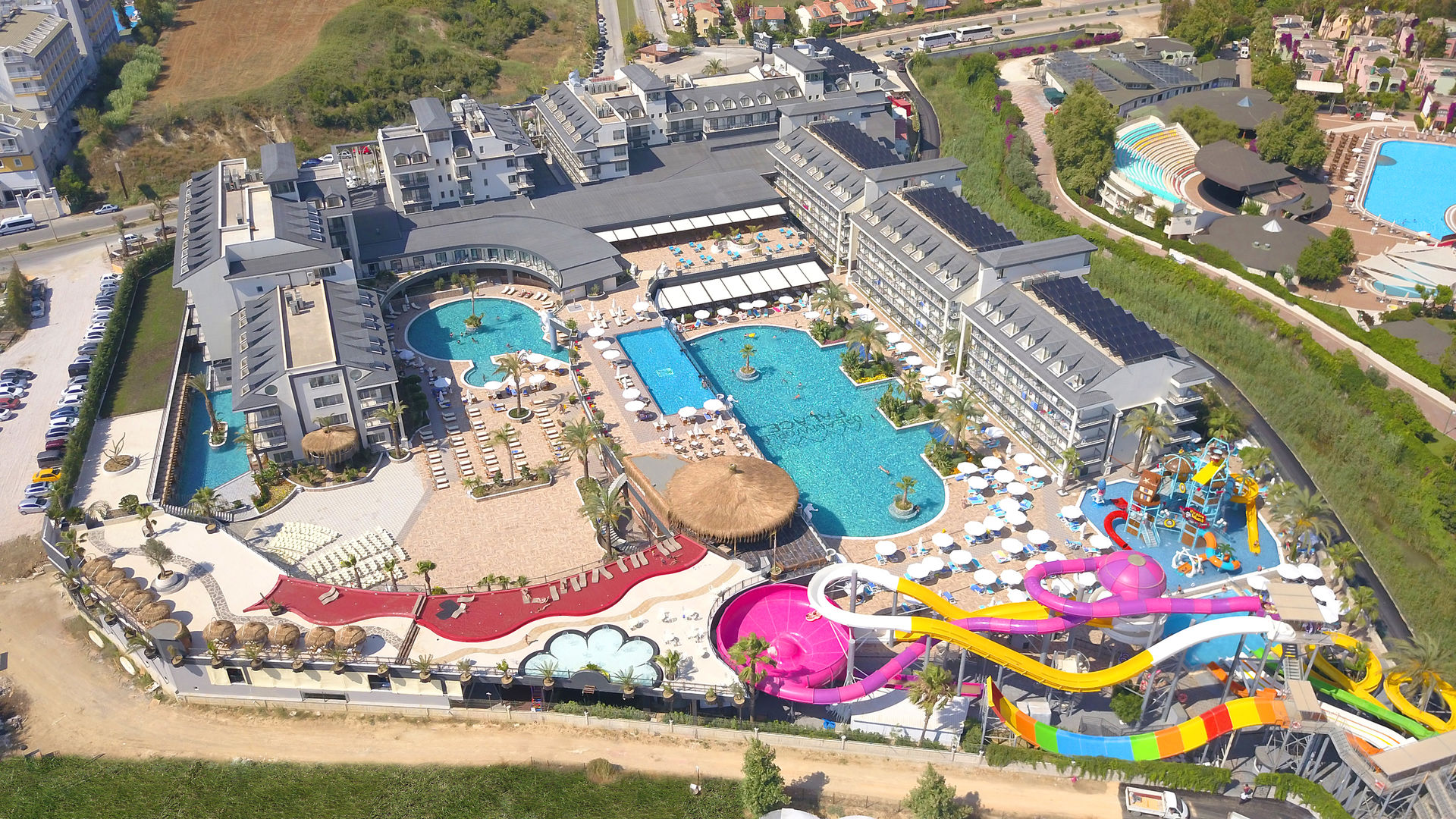 Dream World Palace, Colakli