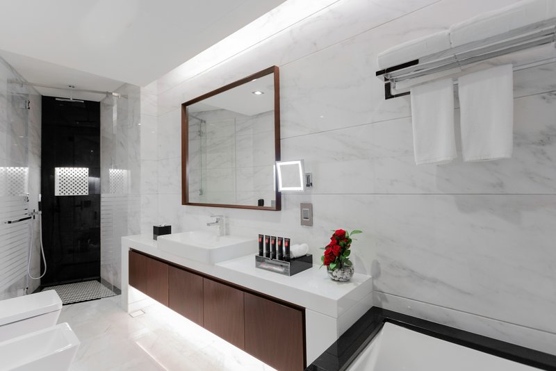 Renaissance Business Bay Hotel, Dubai image 3