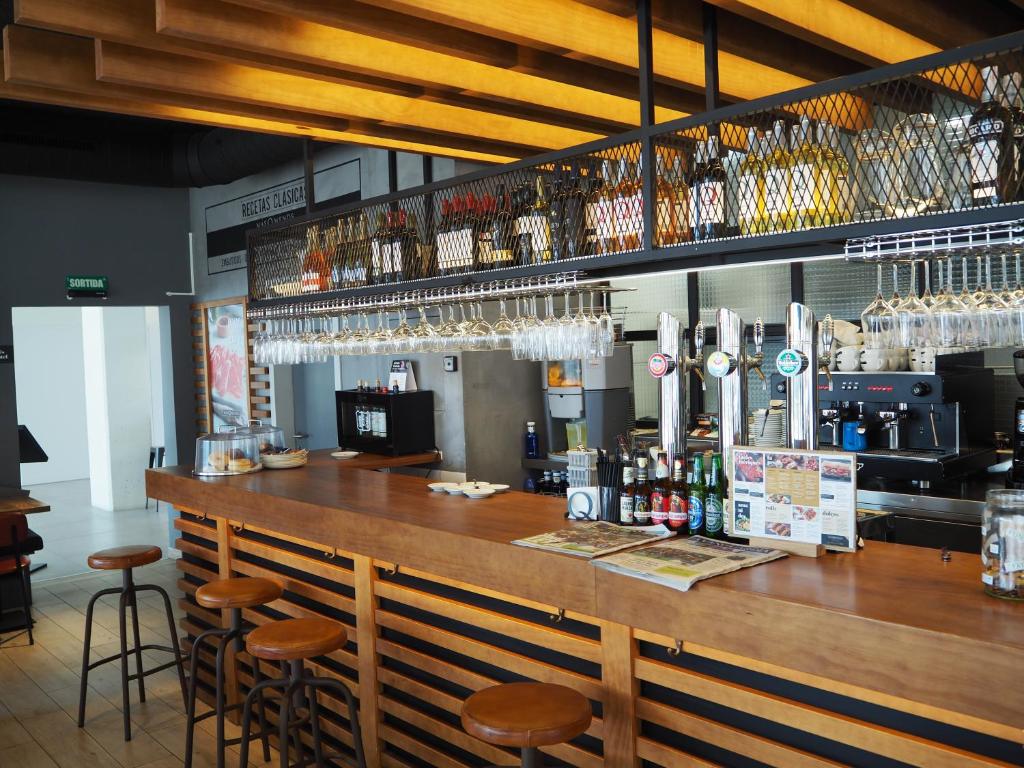easyHotel Barcelona Fira image 2