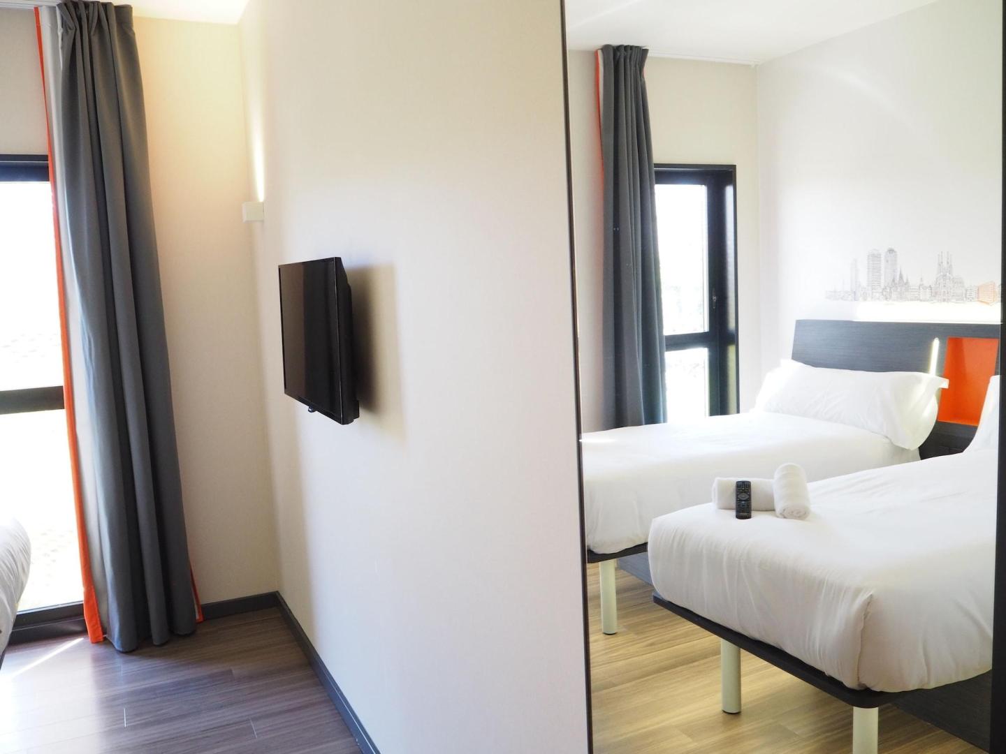 easyHotel Barcelona Fira foto 7