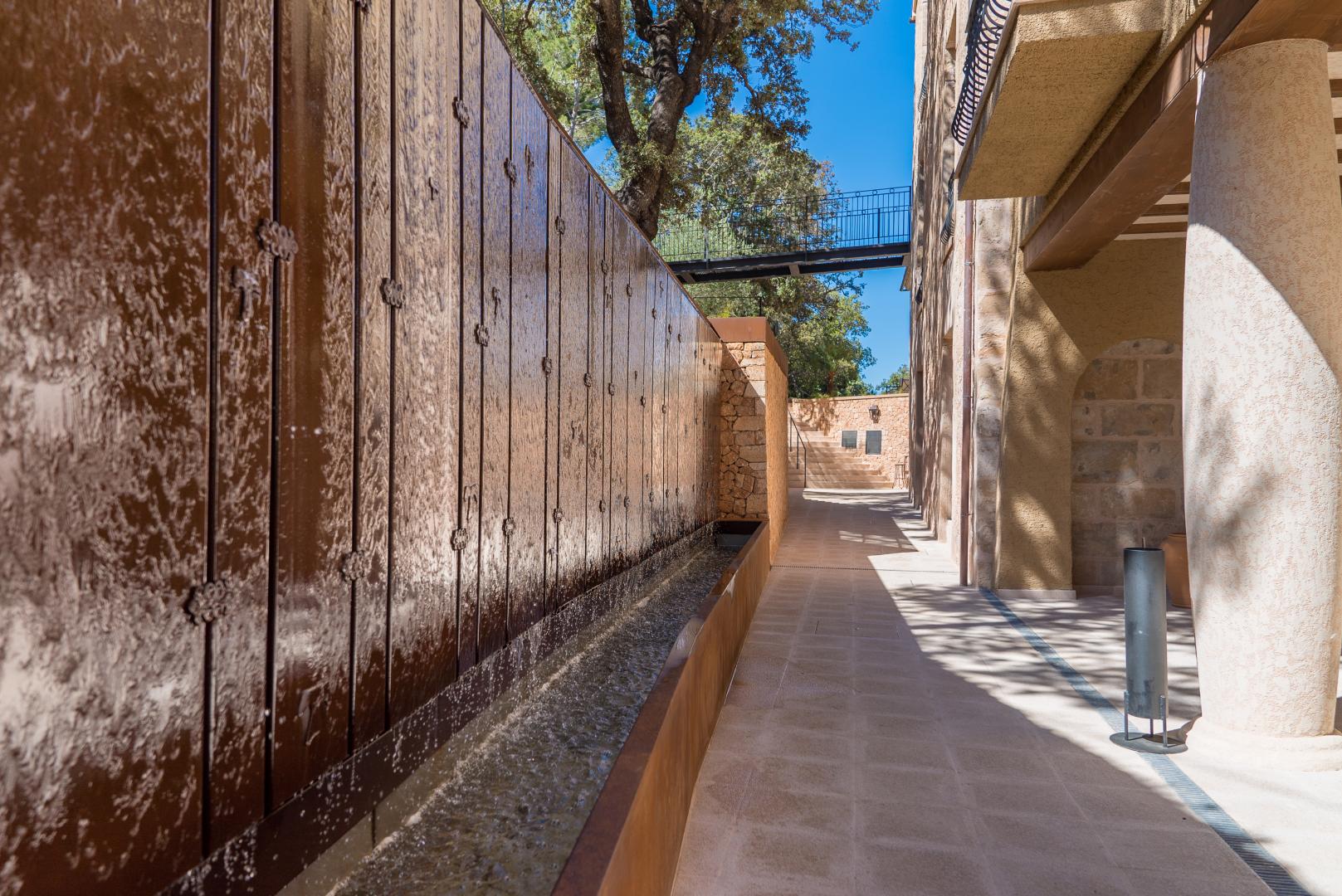 Hotelgang — Hotel Creu de Tau Art & Spa