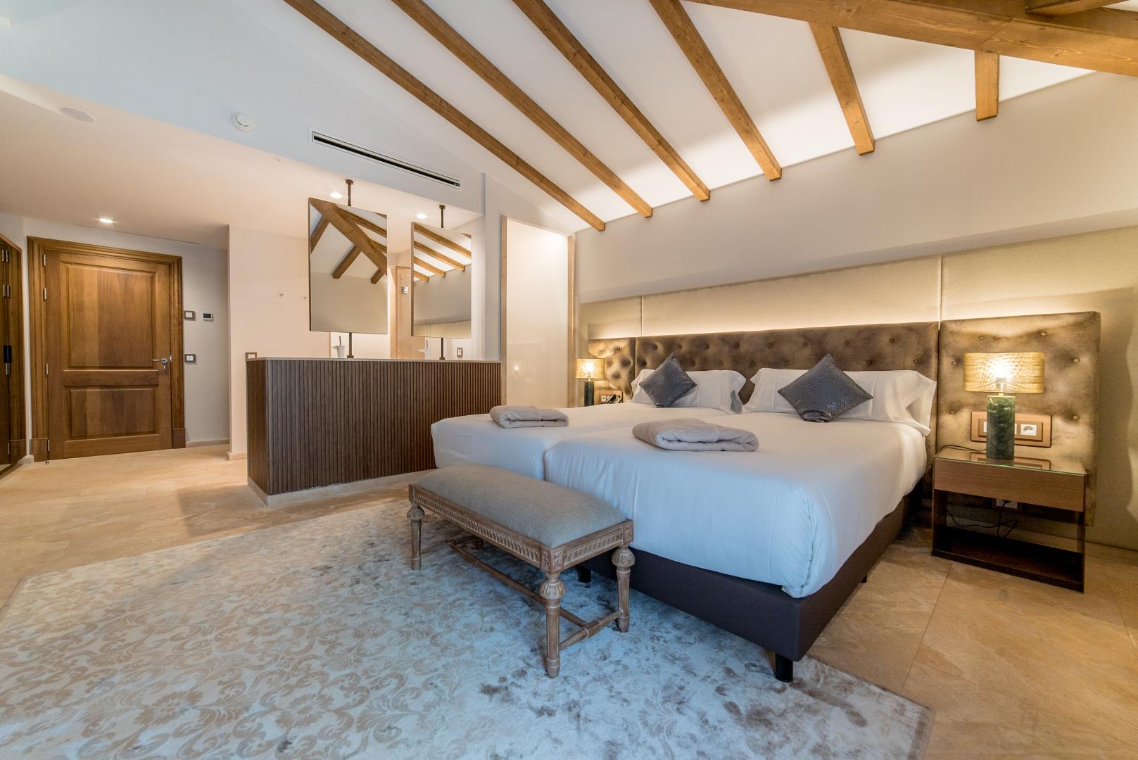 Kamer met tweepersoonsbed — Hotel Creu de Tau Art & Spa