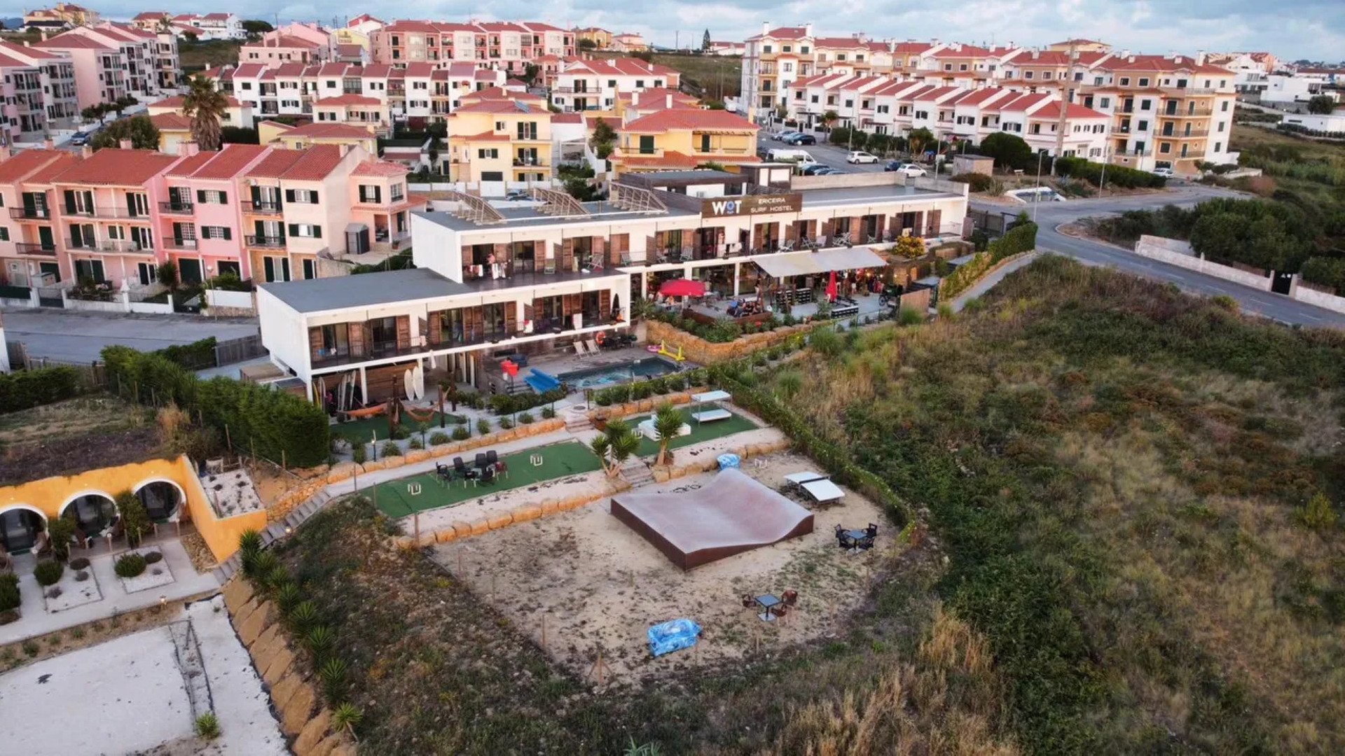WOT Ericeira Surf Hostel foto 39