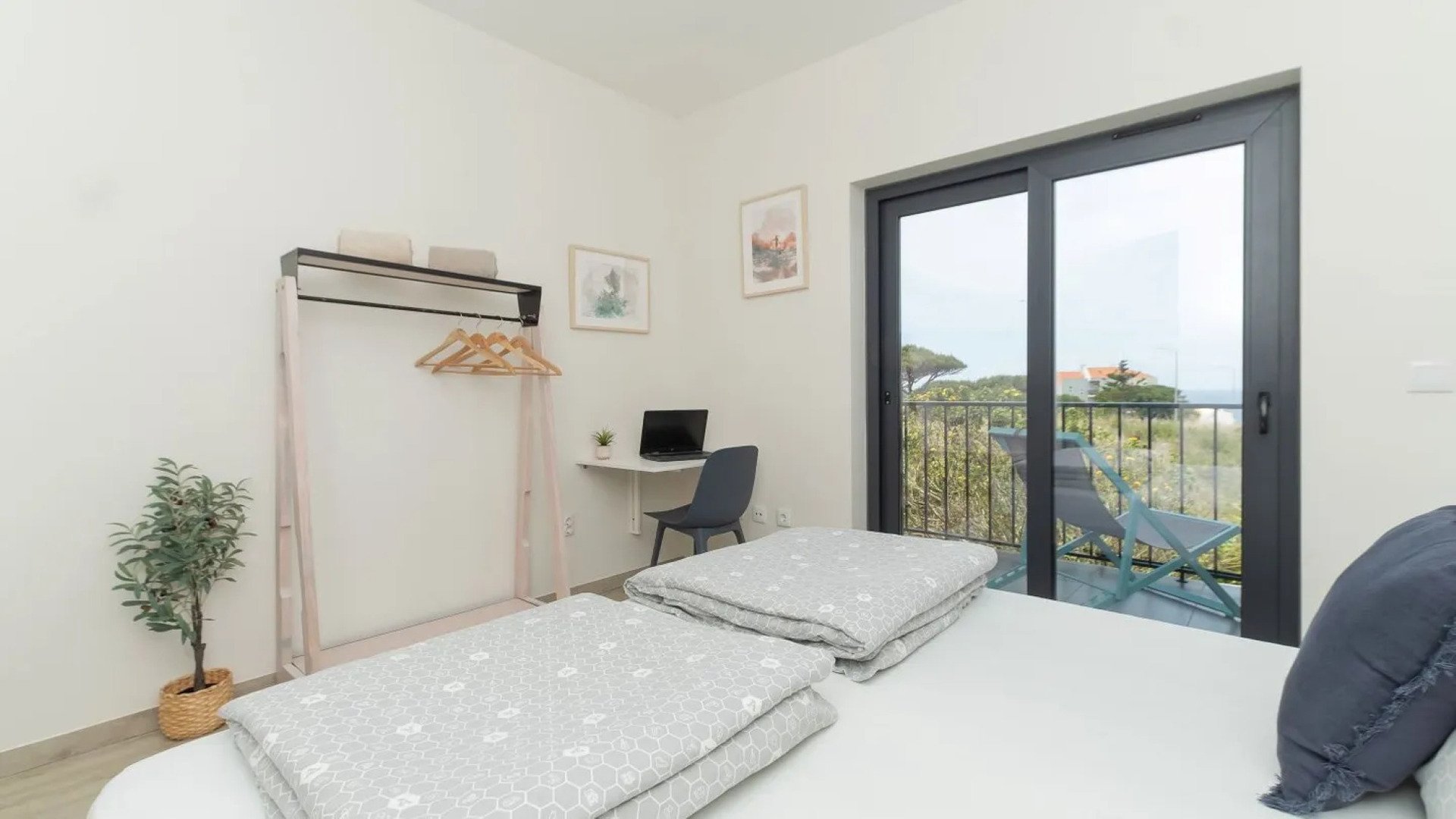 WOT Ericeira Surf Hostel foto 18