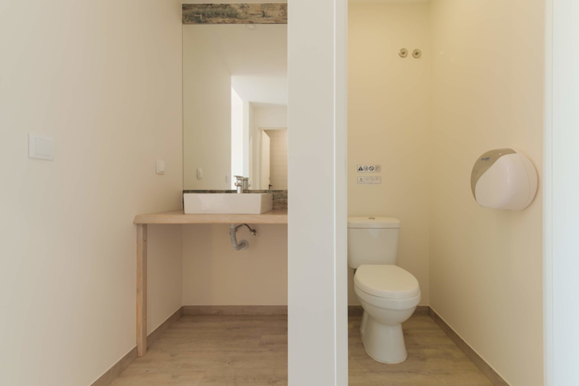 WOT Ericeira Surf Hostel foto 24