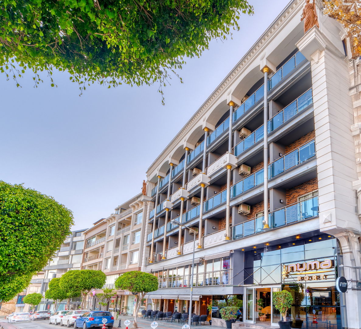 Numa Port Hotel image 1