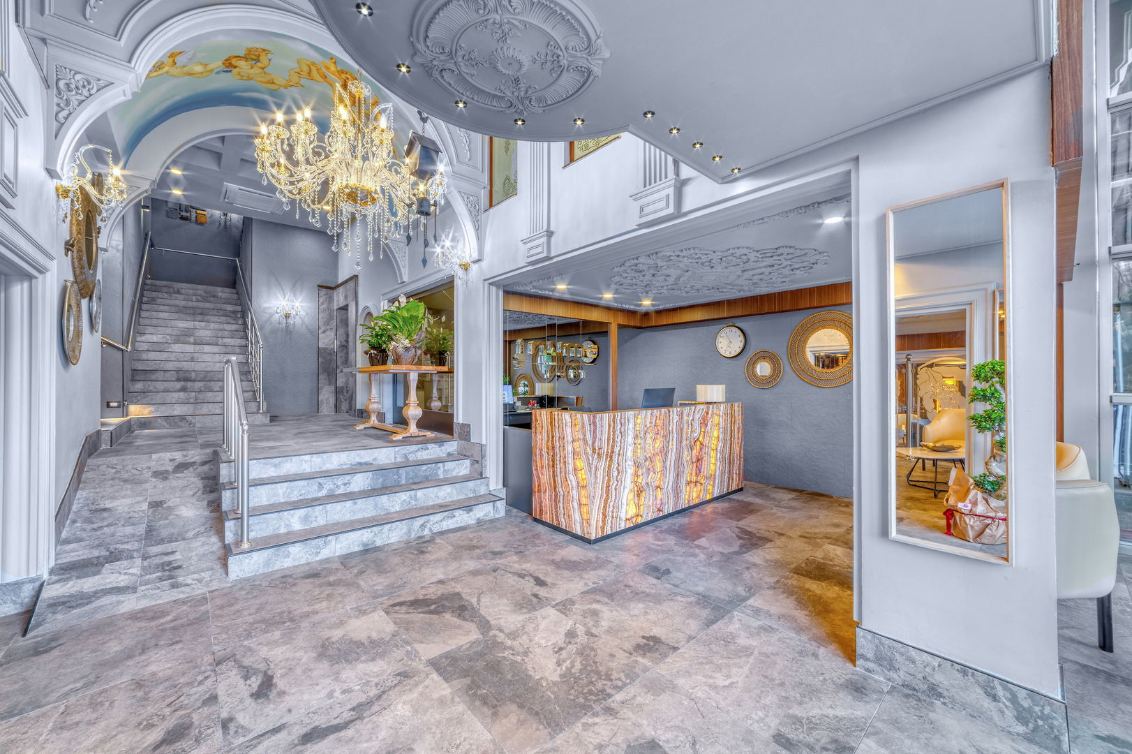 Numa Port Hotel image 2