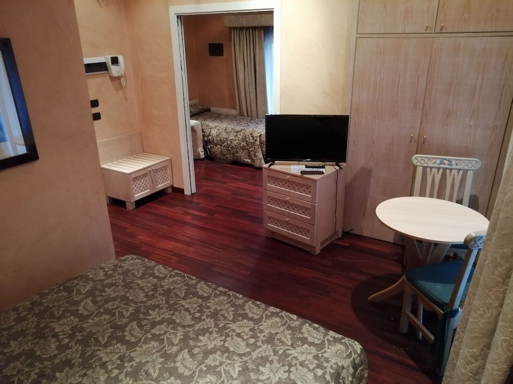 Colosseo Studio Suites foto 20