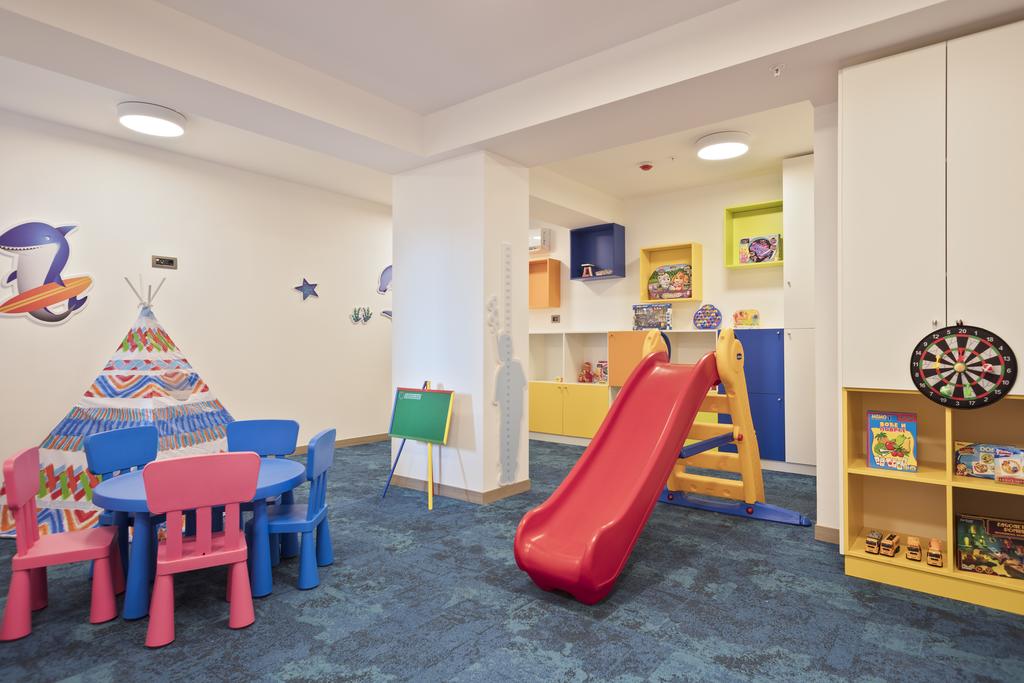Hotel Ami Budva Petrovac foto 16