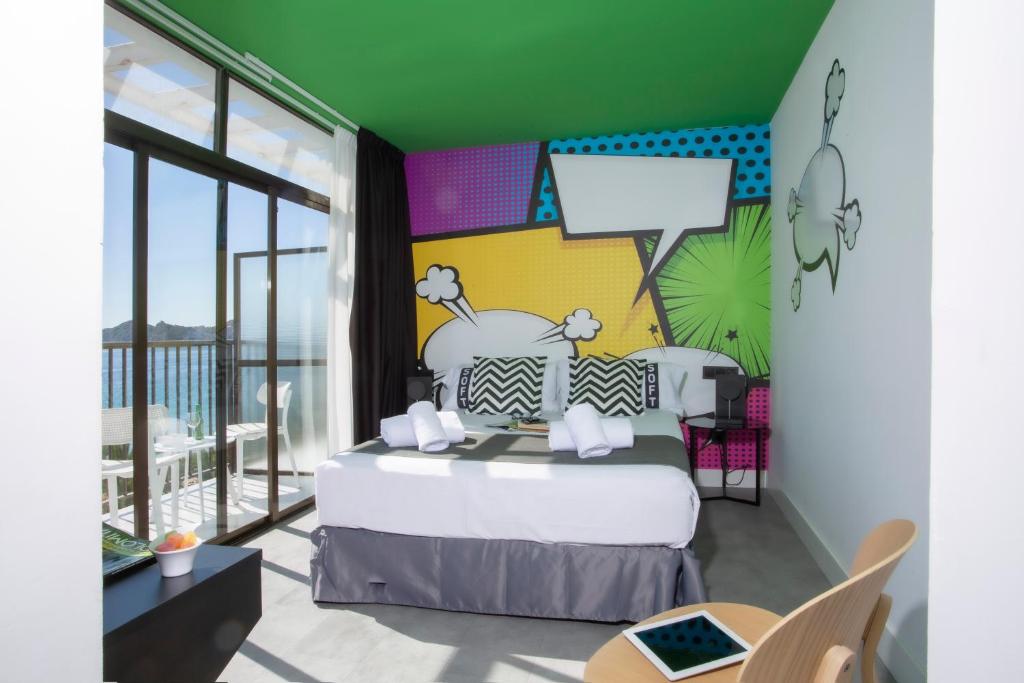 Casual Pop Art Benidorm foto 13