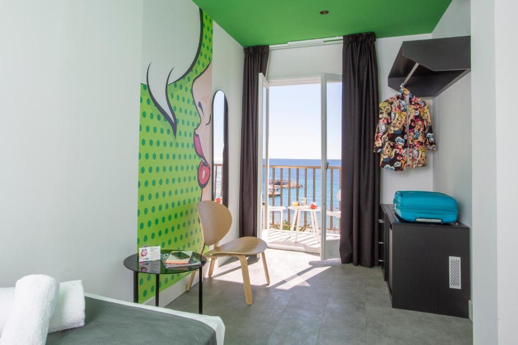Casual Pop Art Benidorm foto 15
