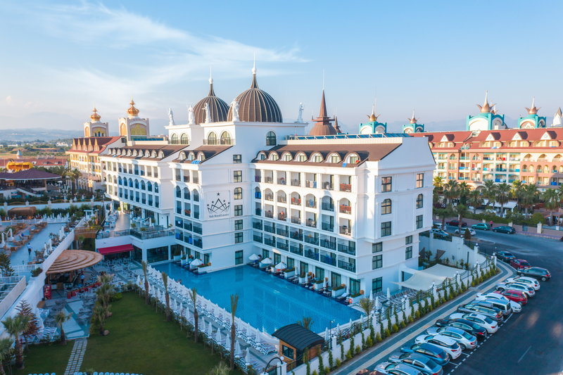 Side Royal Style Hotel image 0