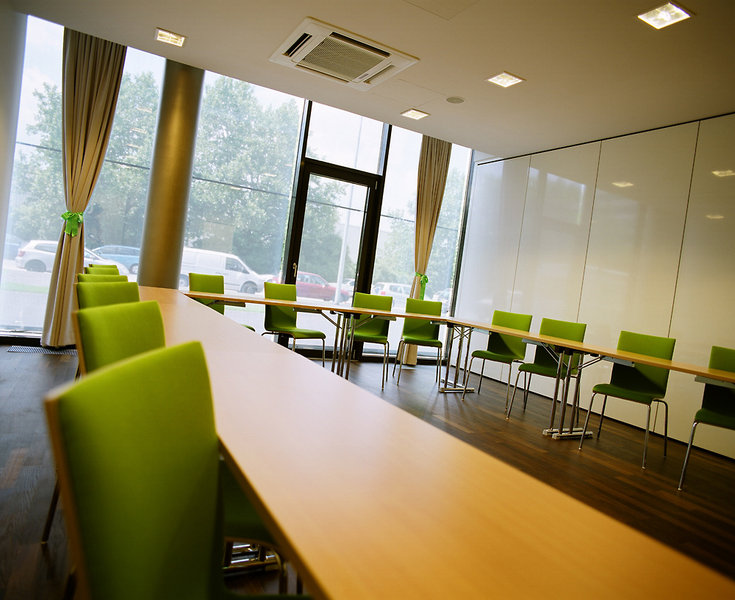 PLAZA INN Wien Gasometer image 3