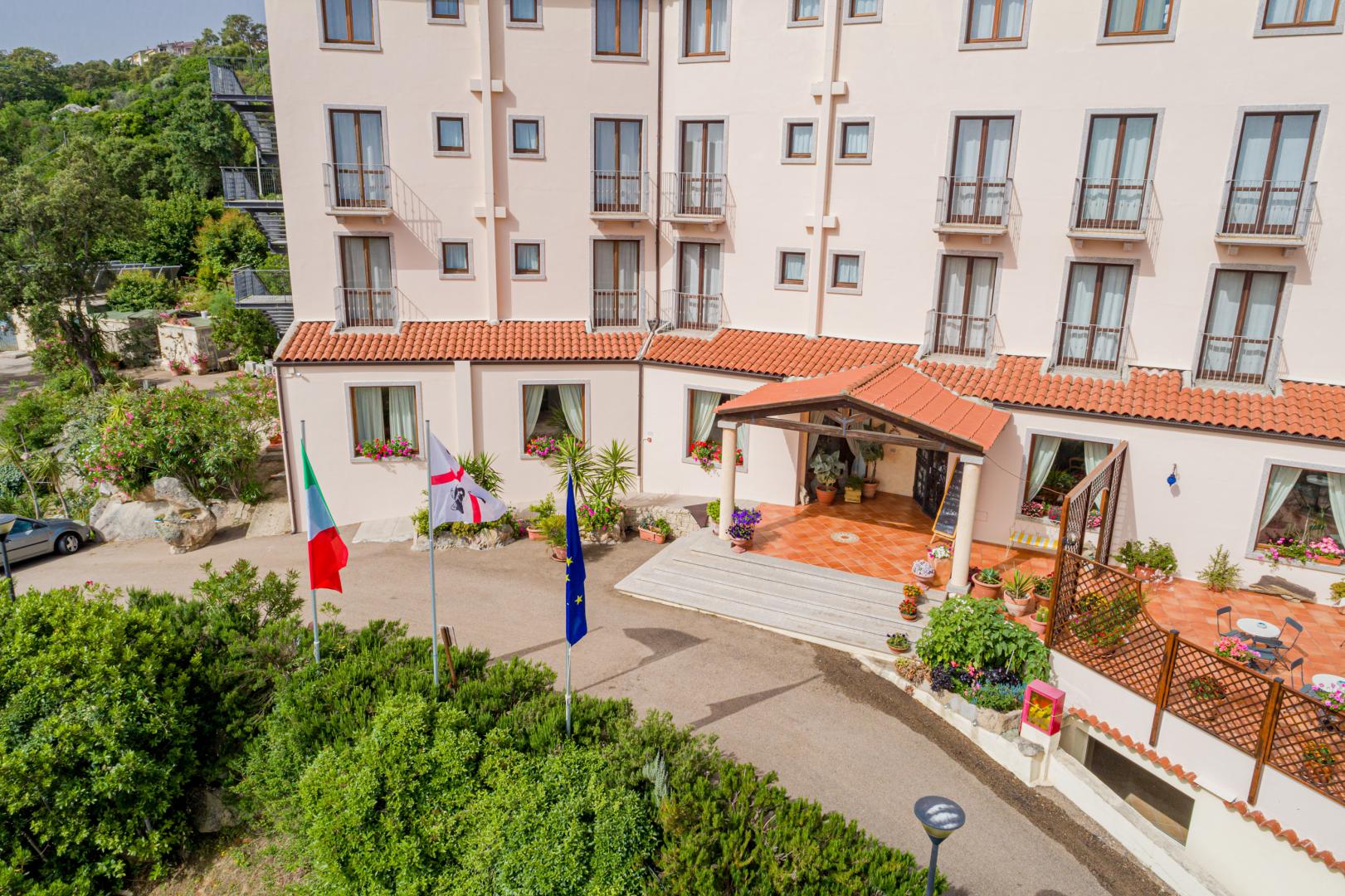 Binnenplaats — Hotel San Trano