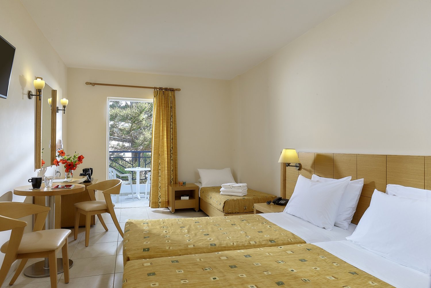 Astir Beach foto 8