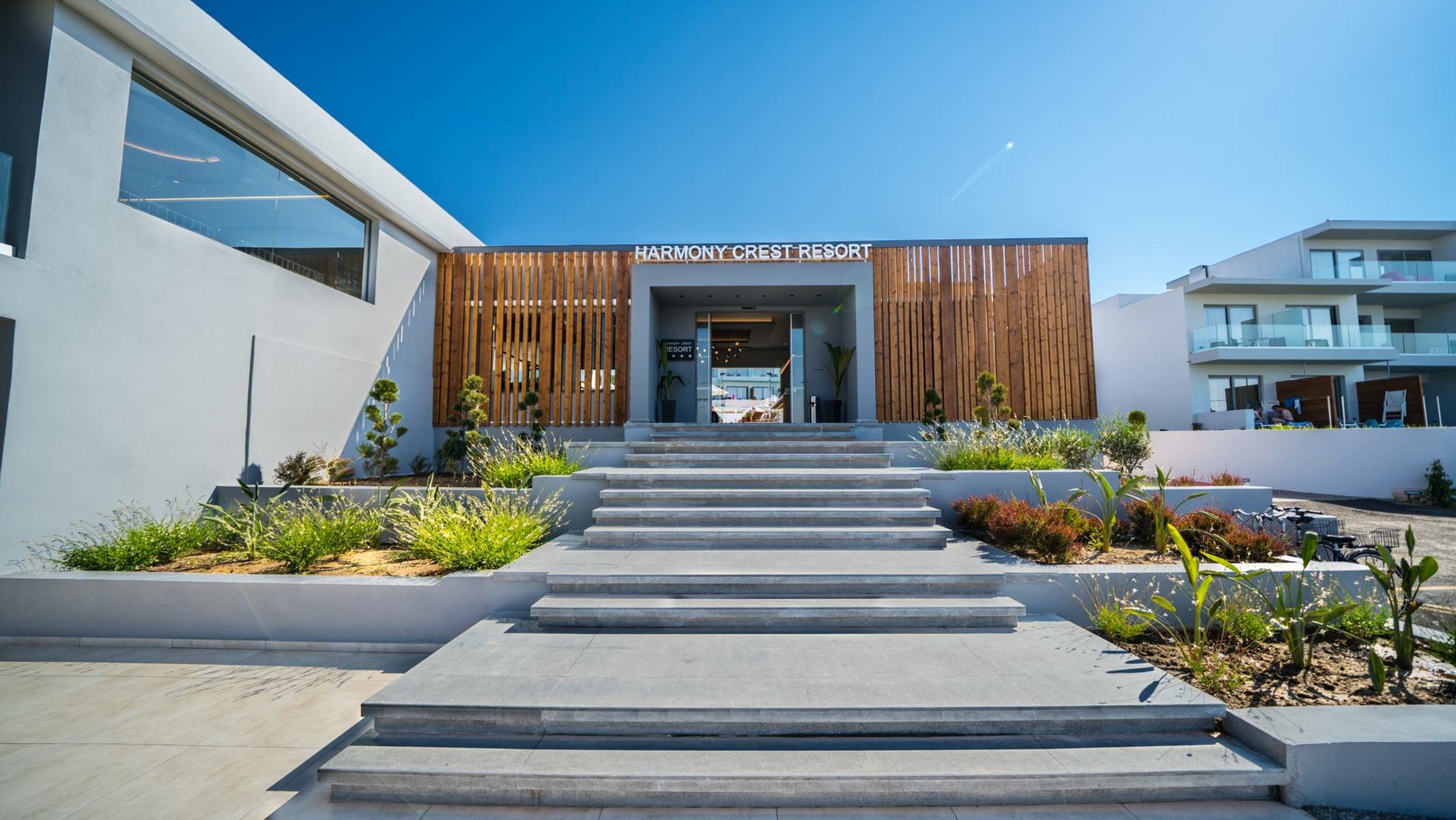 Harmony Crest Resort & Spa image 2