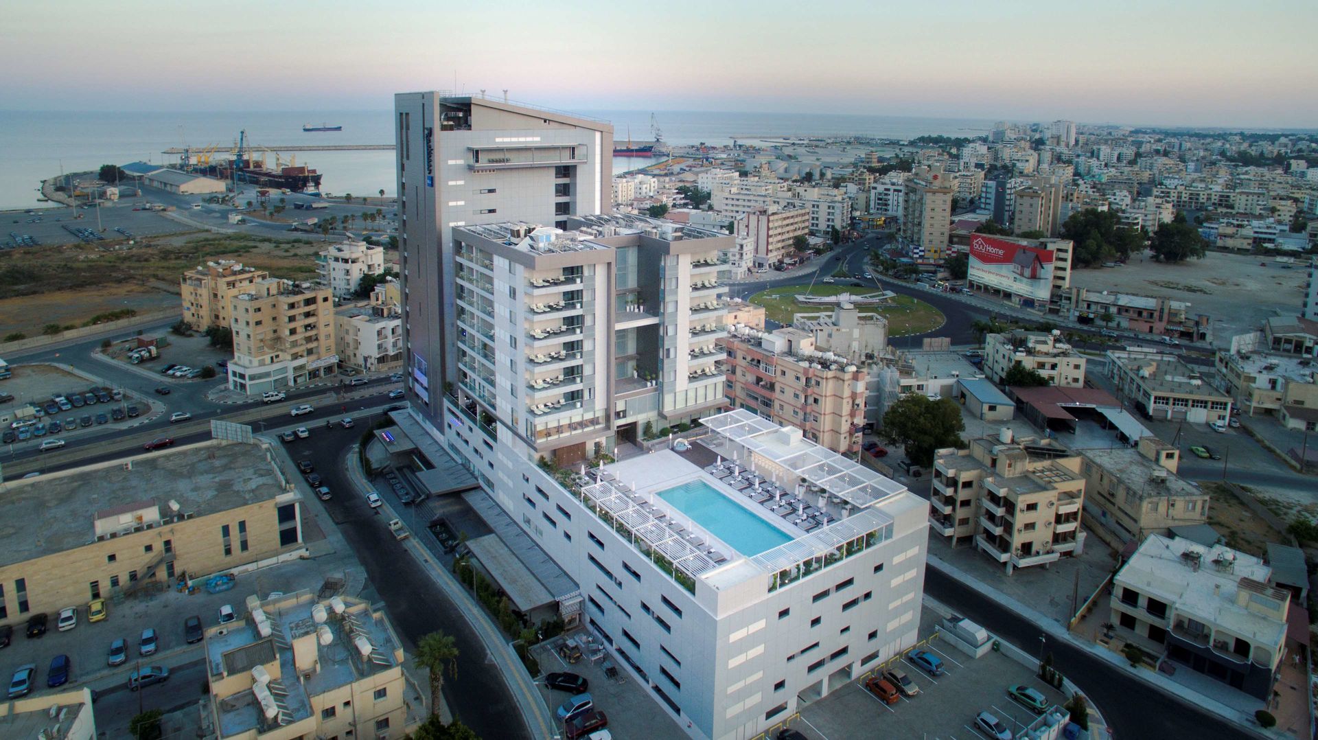 Radisson Blu Hotel, Larnaca image 1