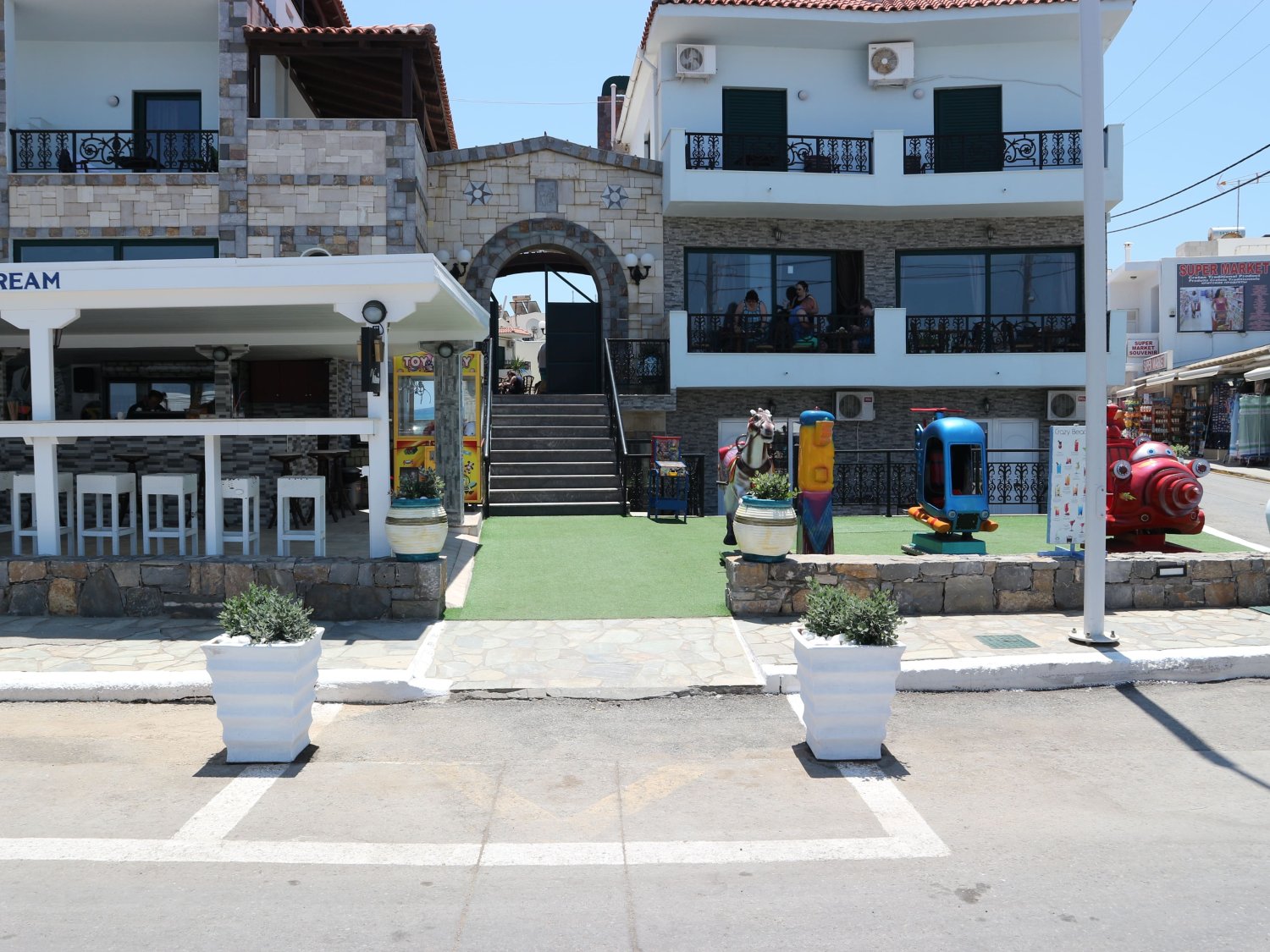 Diogenis Blue Palace Hotel image 0