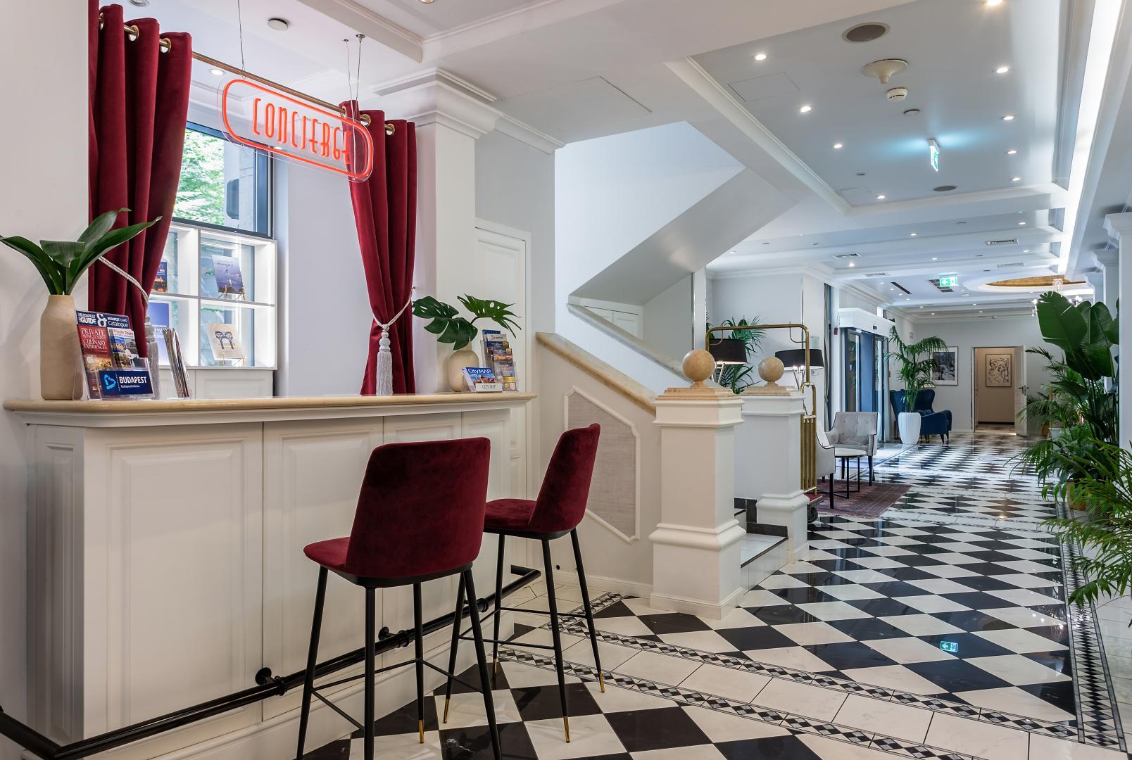 Queen's Court Hotel & Residence foto 24
