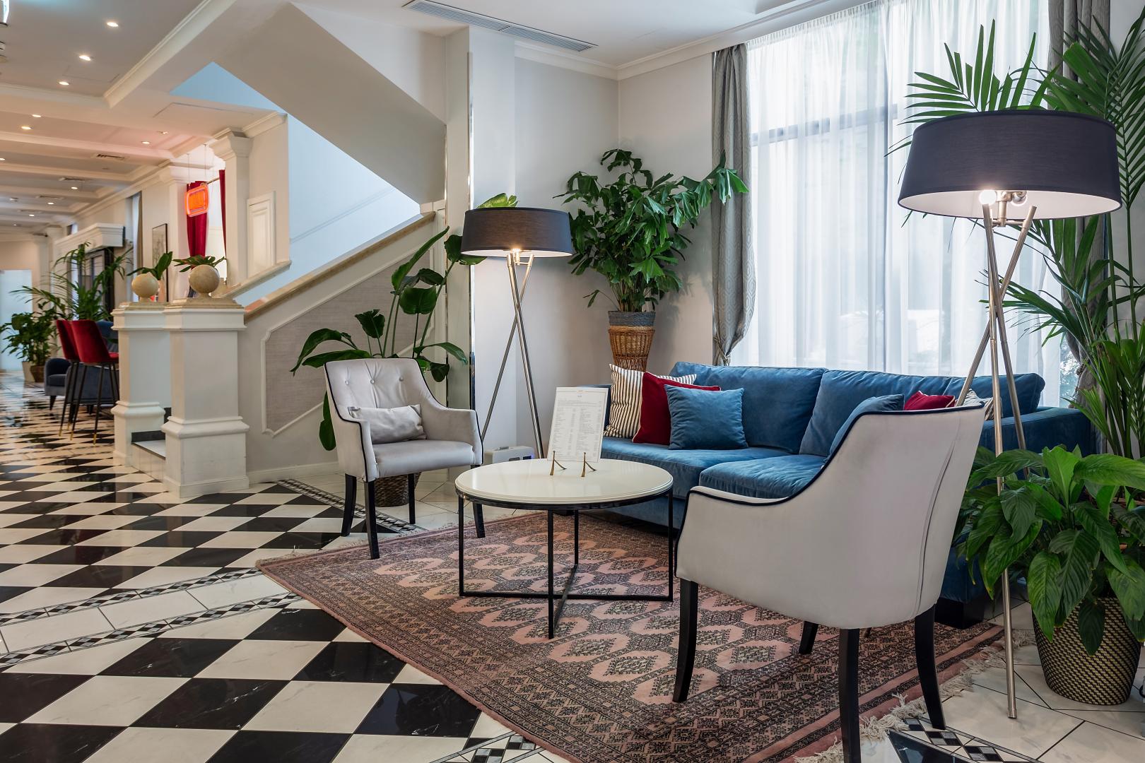 Queen's Court Hotel & Residence foto 26