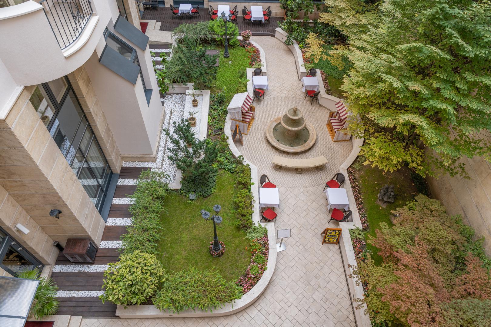 Queen's Court Hotel & Residence foto 32