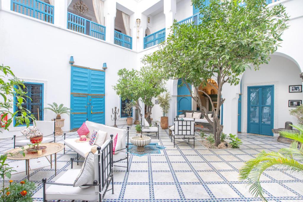 Riad Si Khalifa image 2