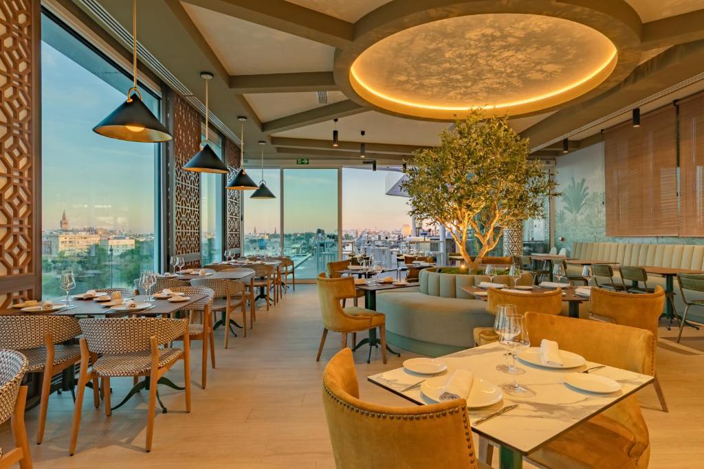 Ribera de Triana image 2