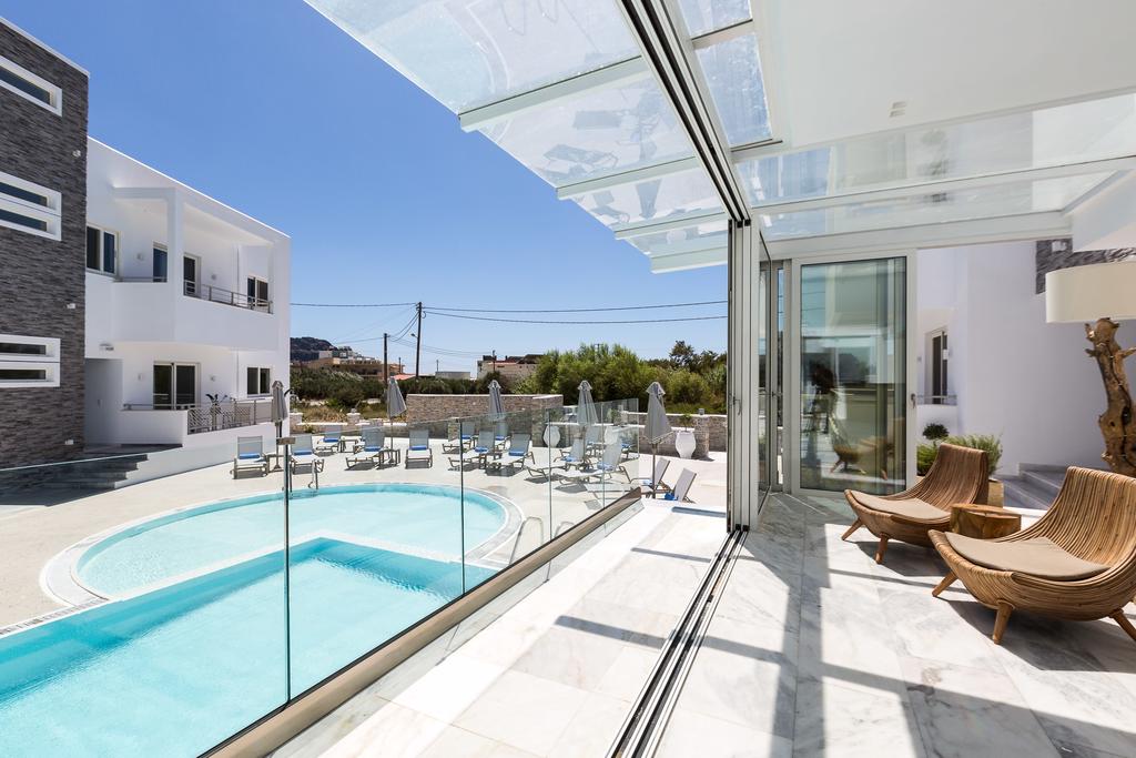 Cyano Hotel image 0
