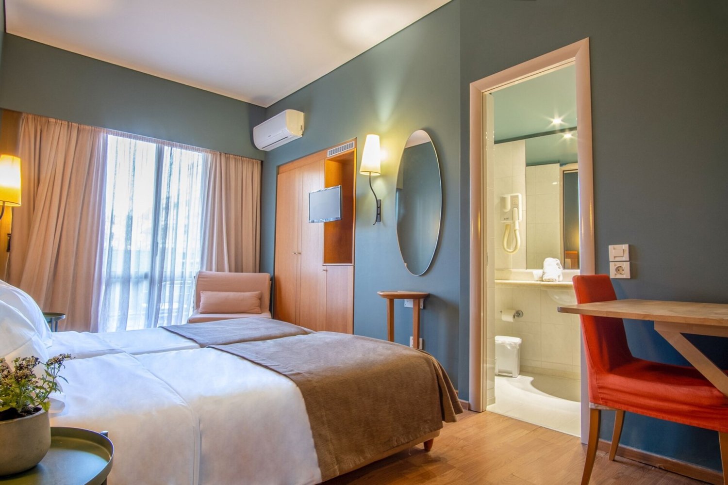 Hotel Olympic image 1