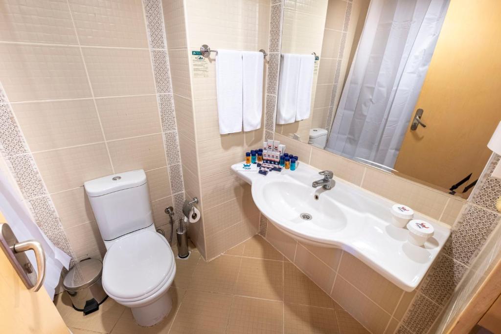 Viking Garden Hotel & Spa image 2