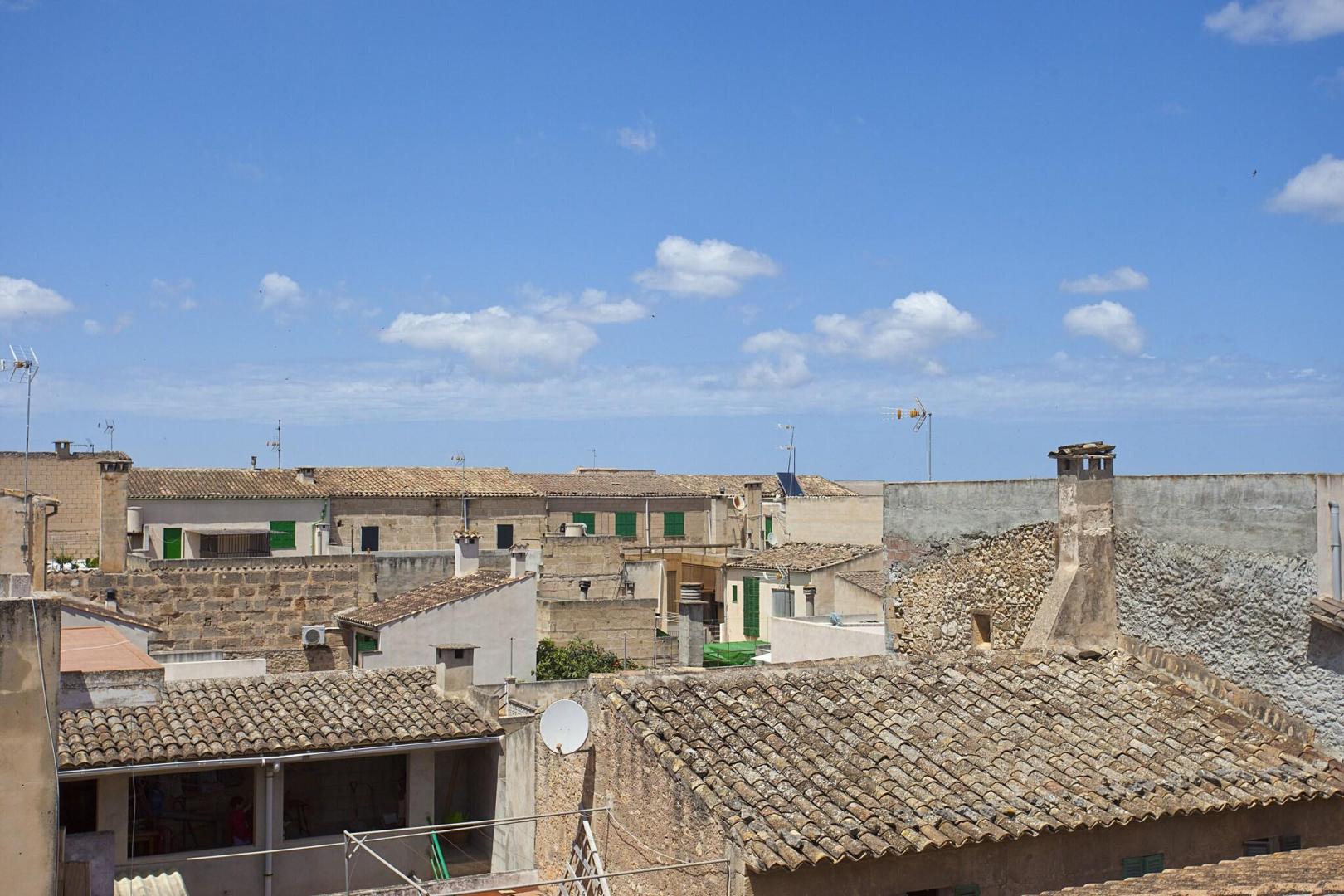 Skyline-uitzicht over de stad — Casal de Petra