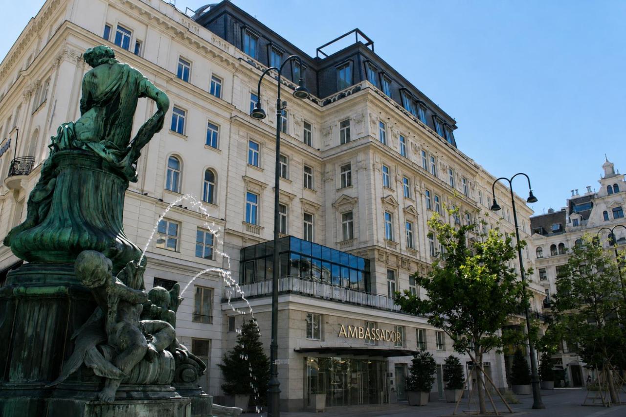 Hotel Ambassador.