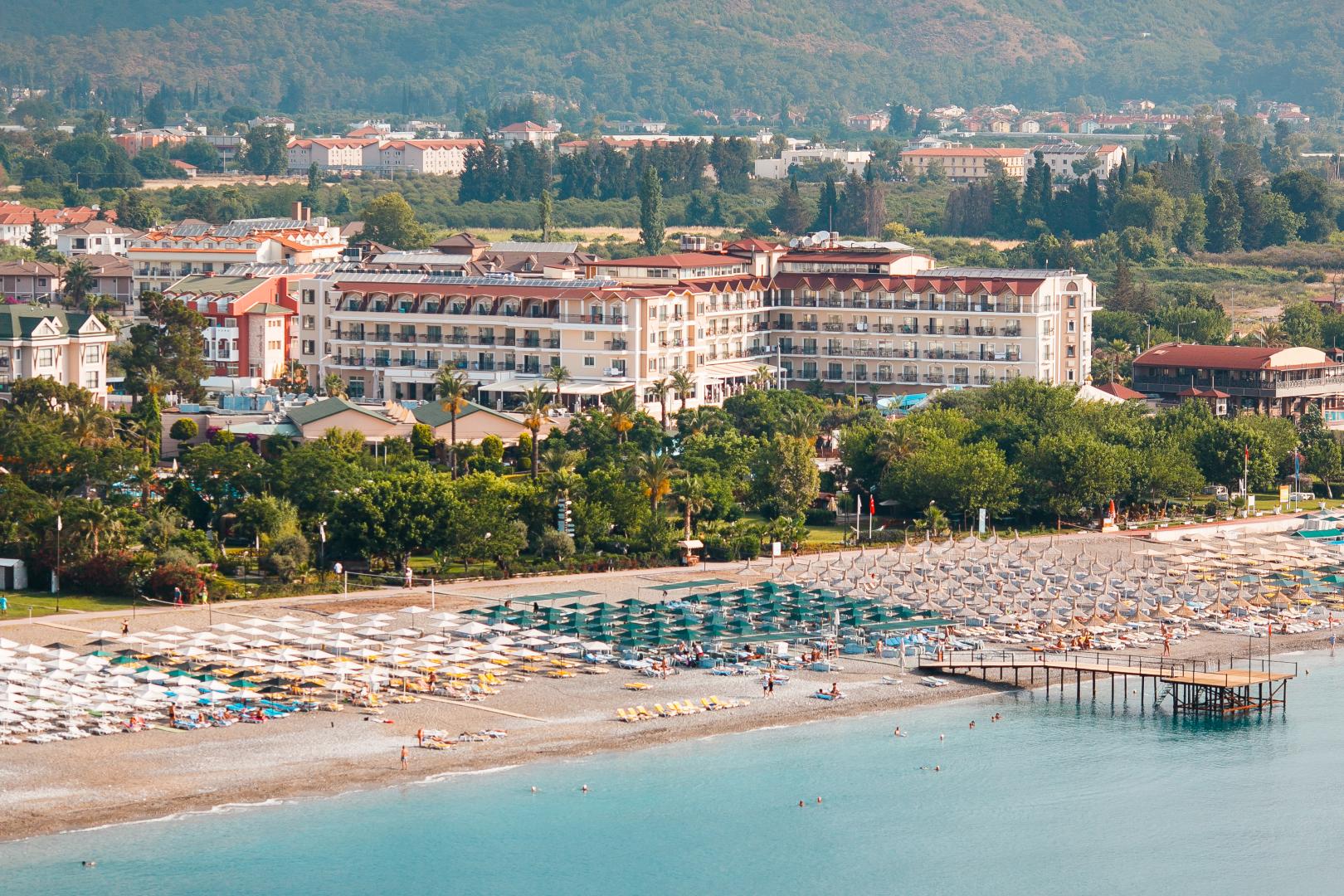 L'Oceanica Beach Resort Hotel image 1