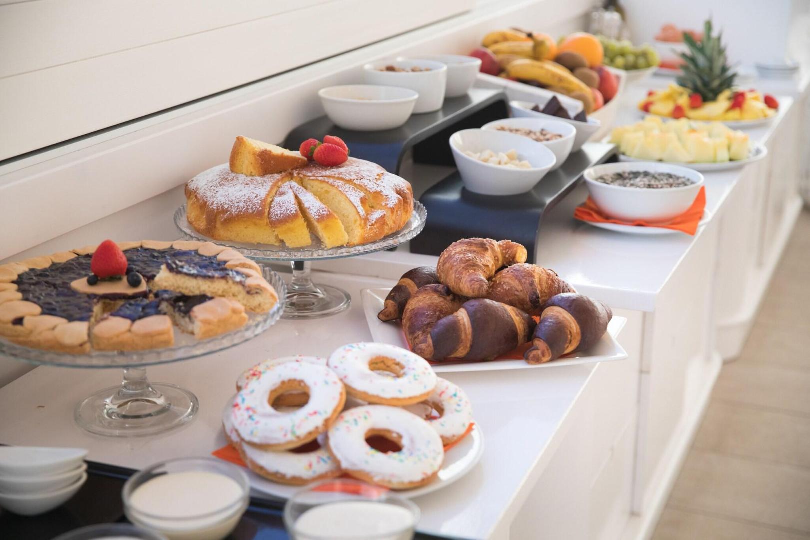 Ontbijtbuffet — Lu' Hotel Carloforte