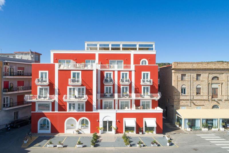 Lu' Hotel Carloforte.