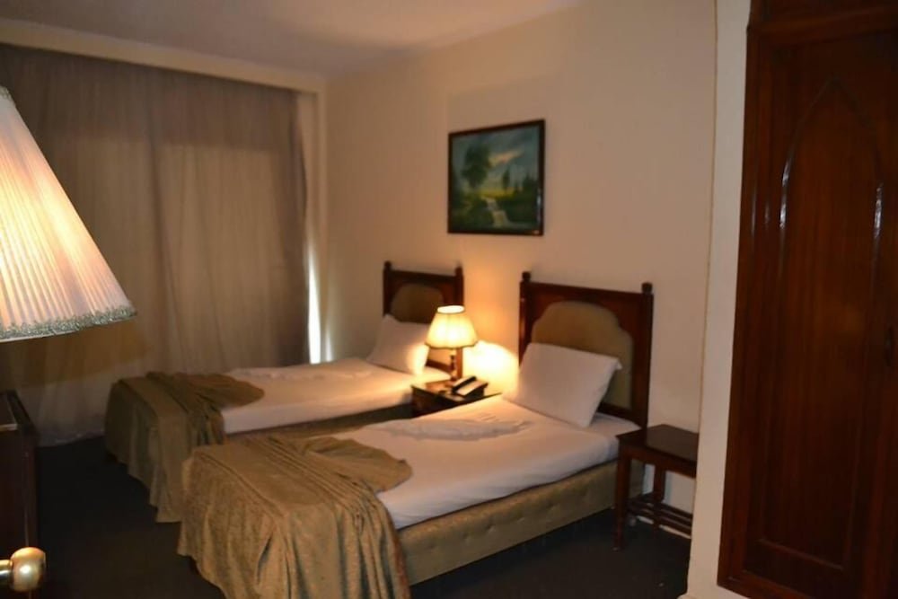 Trio Hotel Kaoud Sporting - Alexandria foto 6